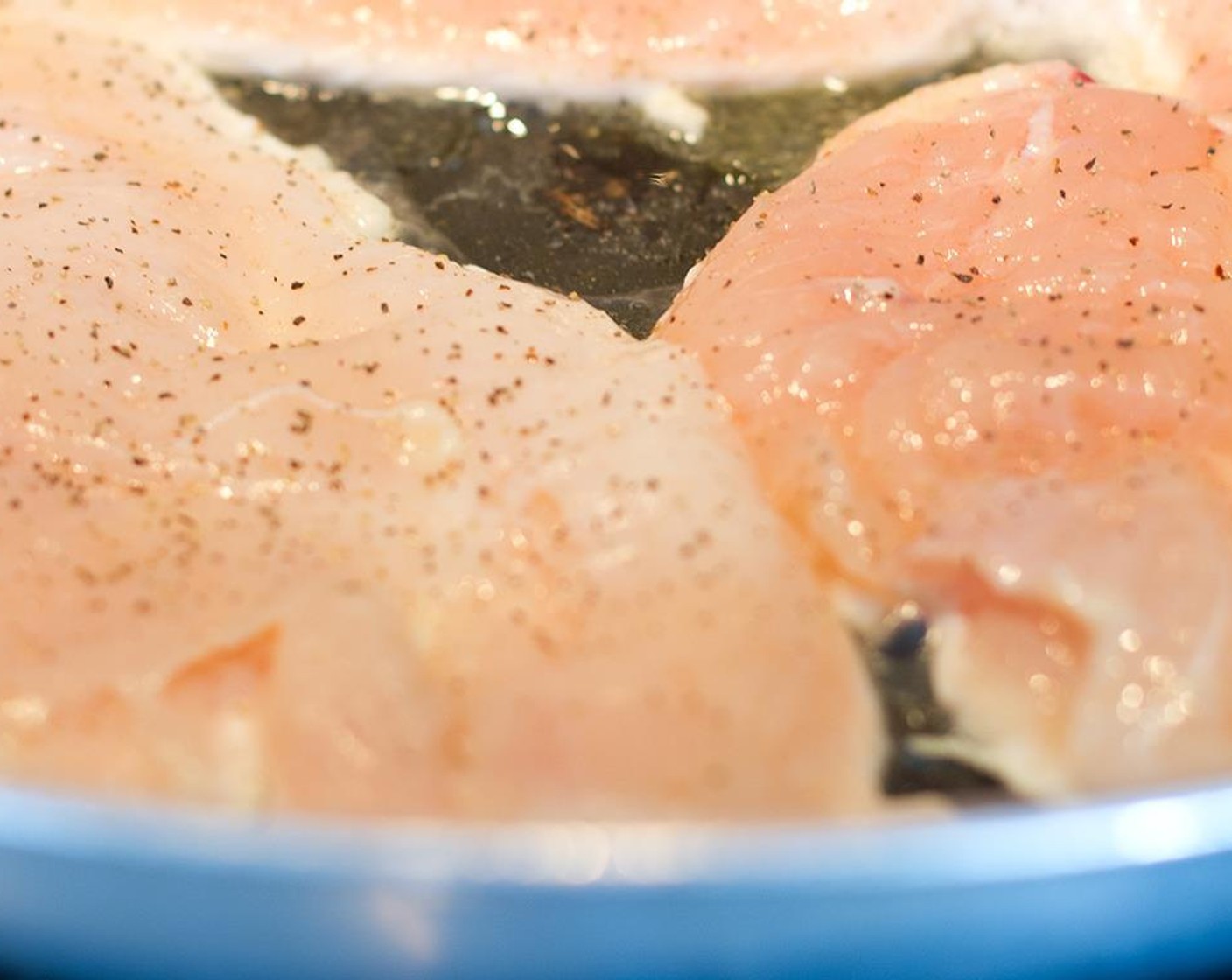 step 7 Saute chicken on medium heat. When cooked through, remove chicken from heat, set aside on a plate, and cover loosely with foil.