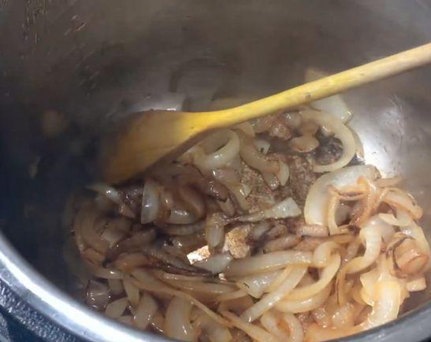 step 4 Let the onions sauté for another 15 minutes, but stir every 5 minutes.