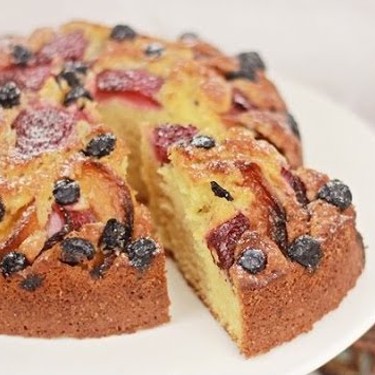 Fruit Pastry Cake Recipe | SideChef