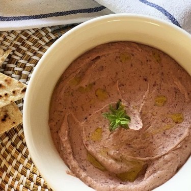 Red Bean and Mint Hummus Recipe | SideChef