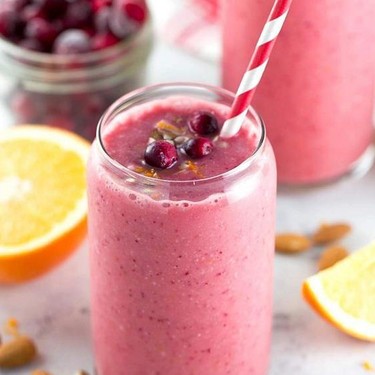 Cranberry Orange Smoothie with Almonds Recipe | SideChef