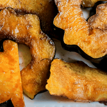 Maple Roasted Acorn Squash Recipe | SideChef