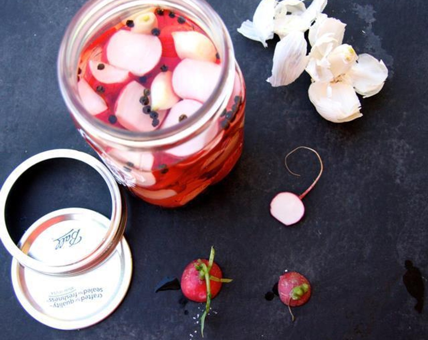 Quick Pickled Radishes