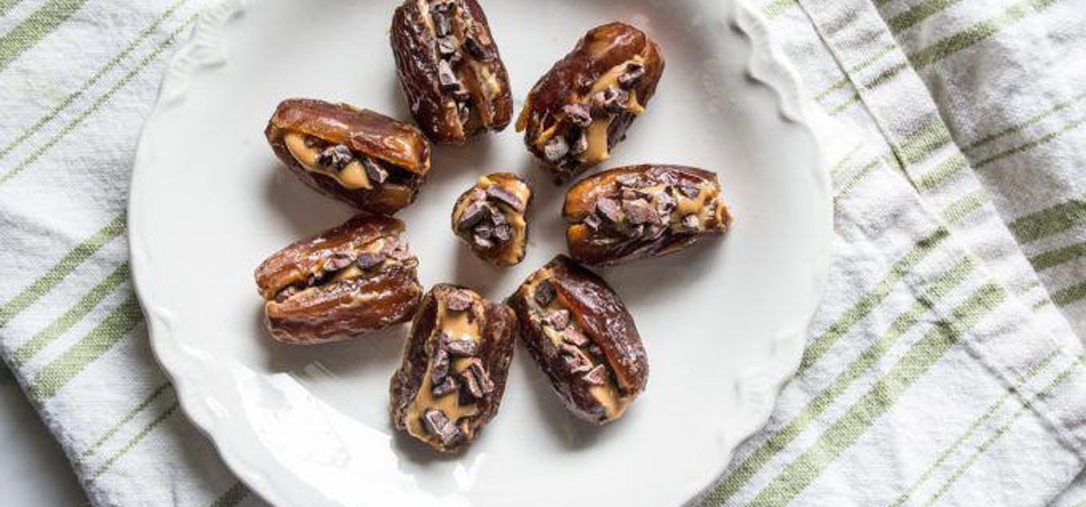 3 Ingredient Peanut Butter and Cacao Nib Date Bites Recipe | SideChef