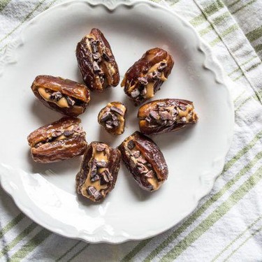 3 Ingredient Peanut Butter and Cacao Nib Date Bites Recipe | SideChef