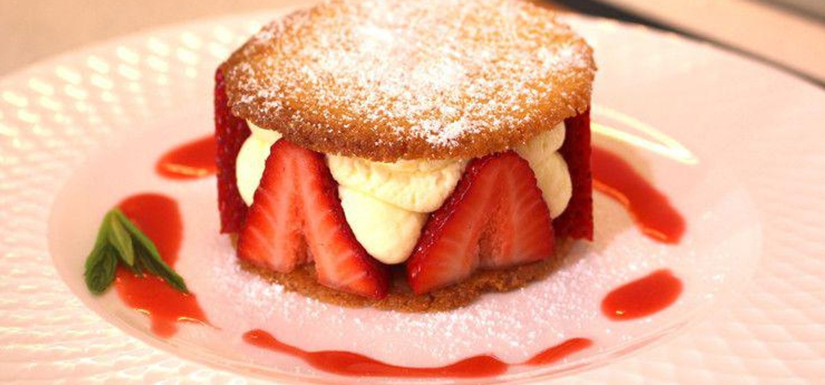 Strawberries with Sable Biscuits and Orange and Lemon Syllabub Recipe | SideChef