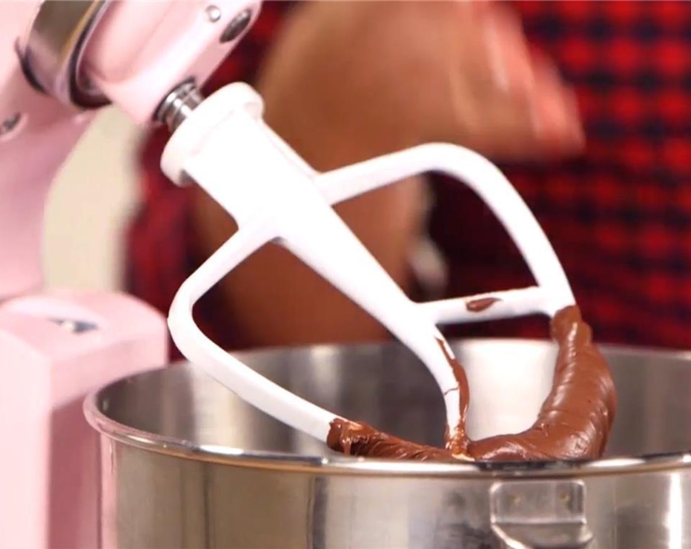 step 1 Using an electric mixer, beat together the Nutella® (1/2 cup) and Powdered Confectioners Sugar (2 Tbsp) until smooth, thickened, and a little stiff.