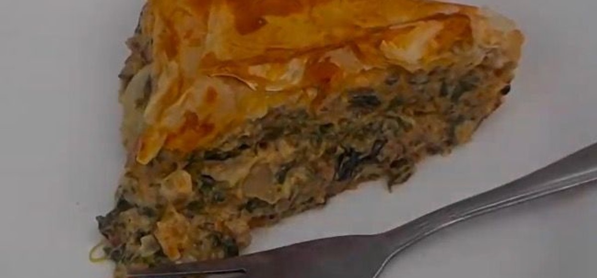 Beef, Spinach, and Tomato Pie Recipe | SideChef