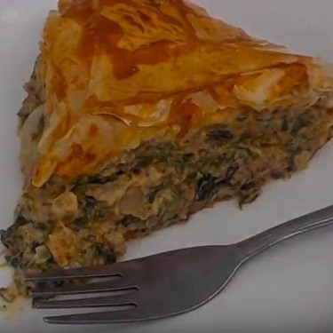 Beef, Spinach, and Tomato Pie Recipe | SideChef
