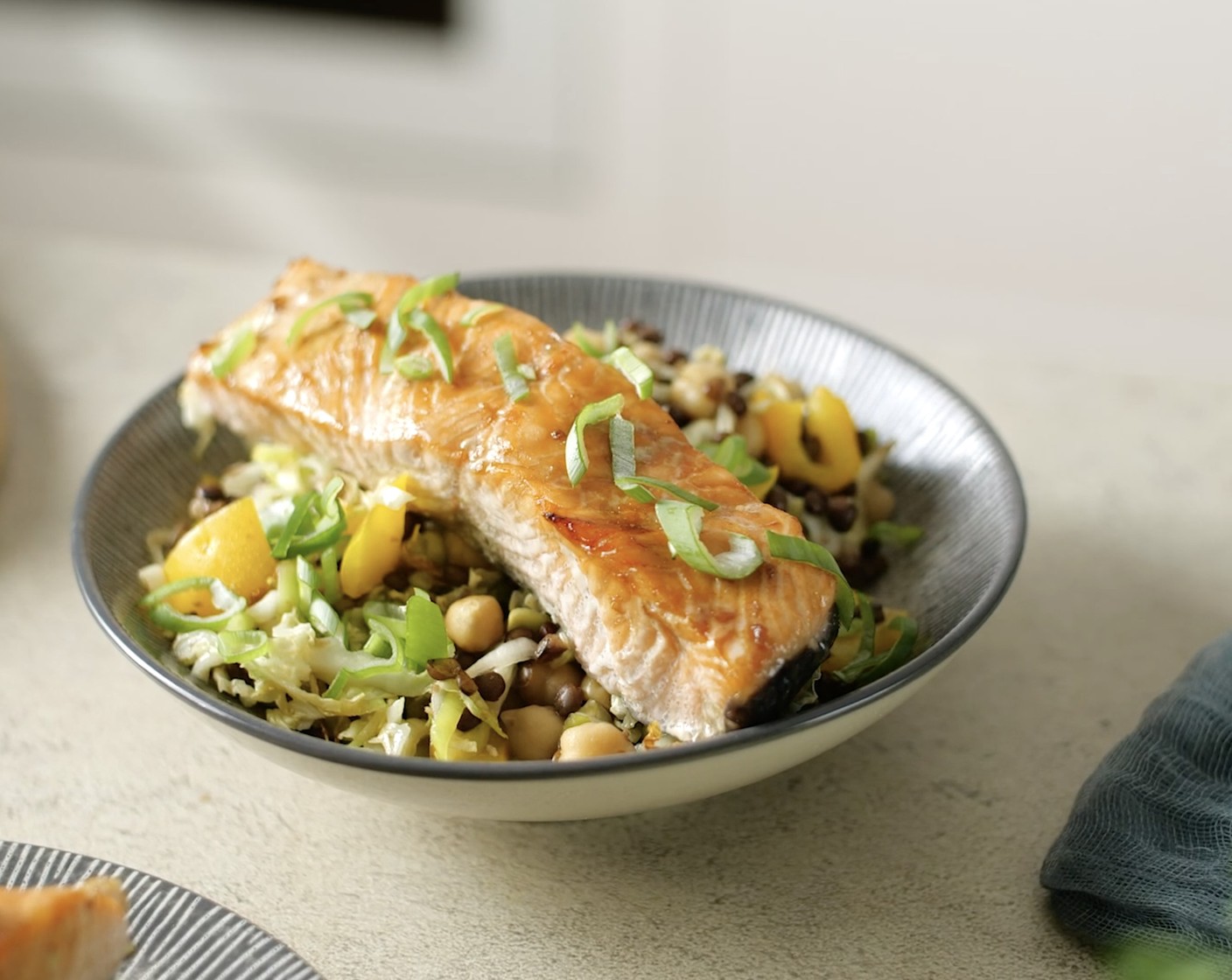 Salad with Salmon and Lentils