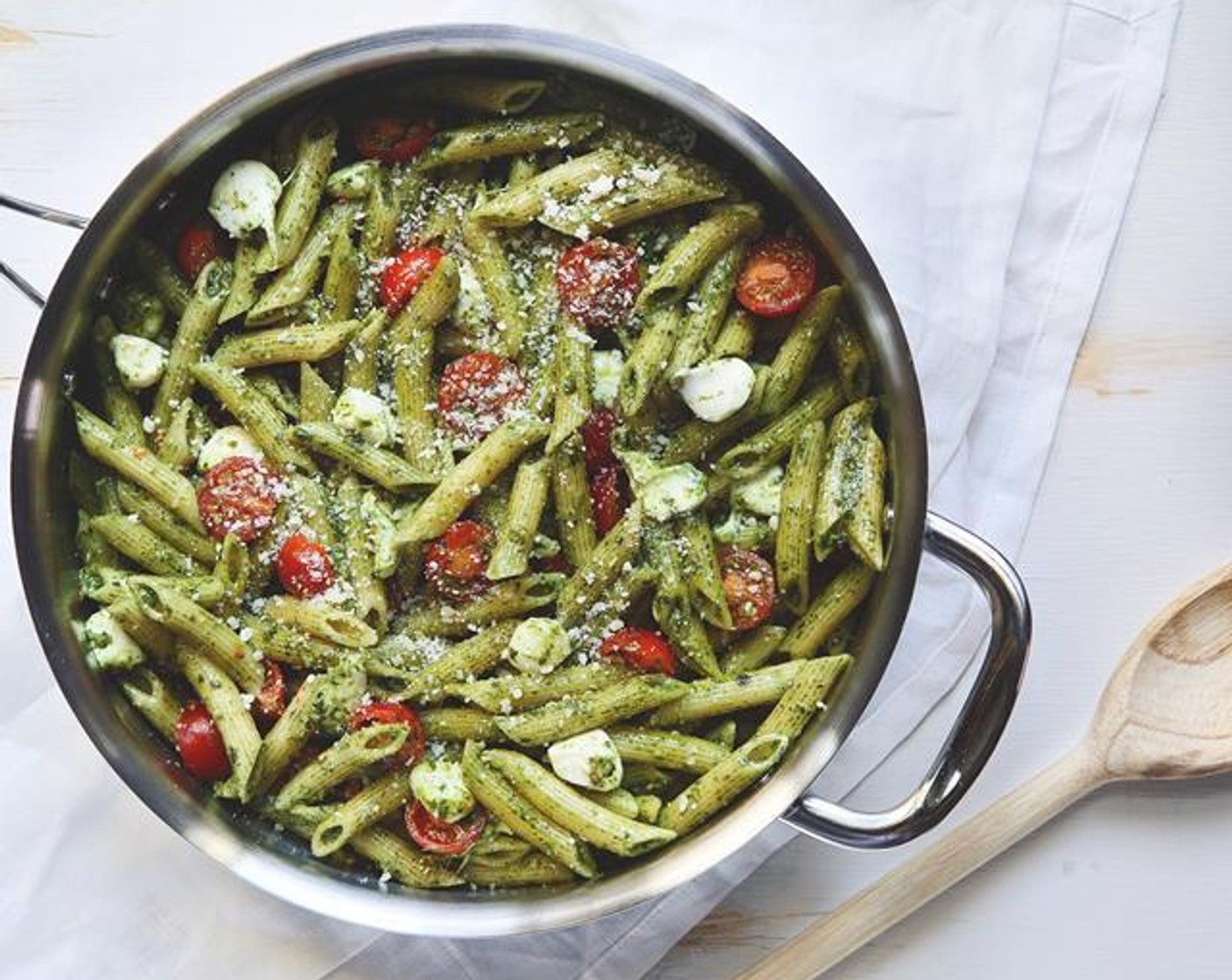 Penne Pesto with Cherry Tomatoes and Mozzarella