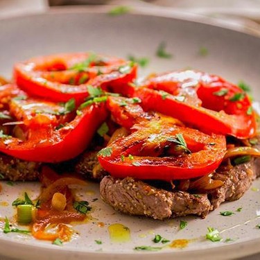 One Pan Easy Beef Steak Caracas Style Recipe | SideChef