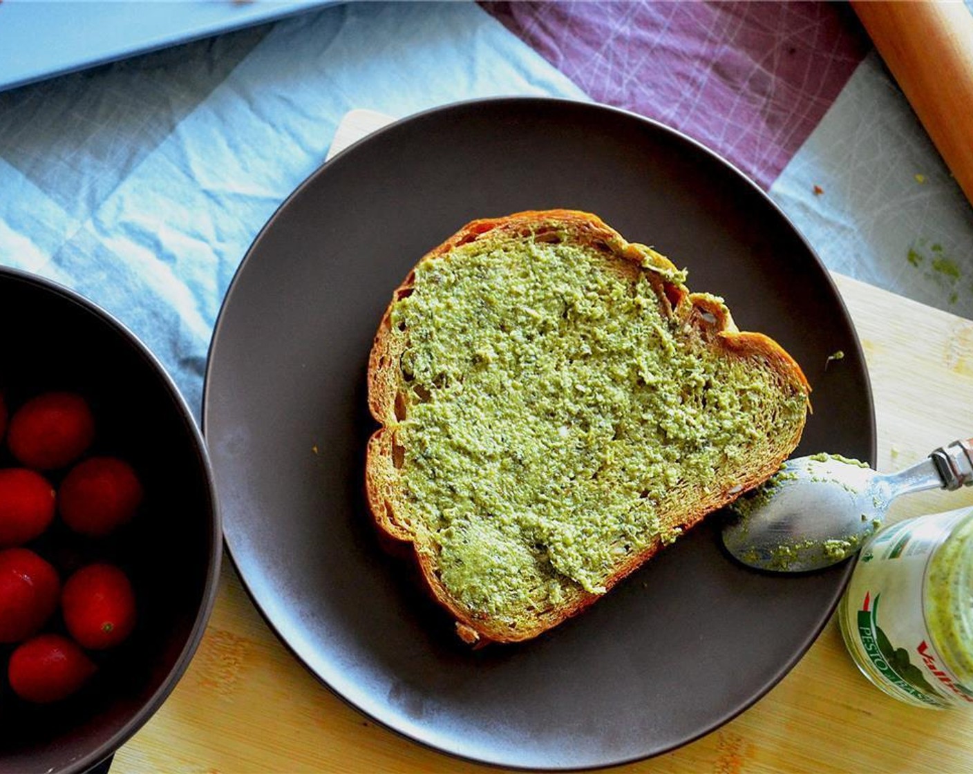 step 3 Spread the Basil Pesto (1/4 cup) on the other side of each bread slice.