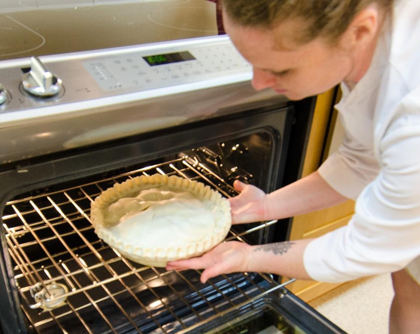 step 27 Bake on center rack for 25 minutes at 425 degrees F (220 degrees C).