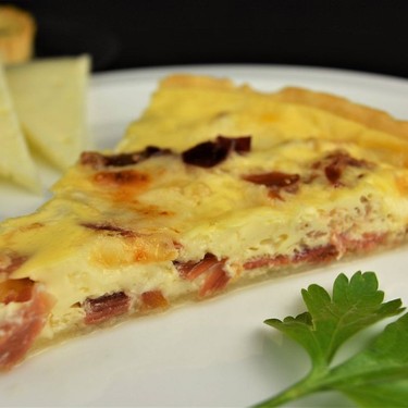 Serrano Ham and Manchego Cheese Quiche Recipe | SideChef