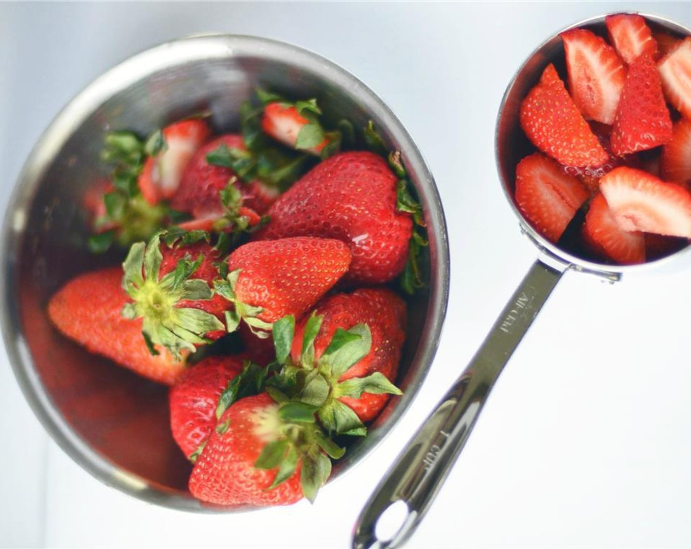 step 2 In a blender, combine sliced Fresh Strawberries (1 1/2 cups) and simple syrup. Blend until smooth. Store the strawberry simple syrup in a glass jar in the refrigerator.