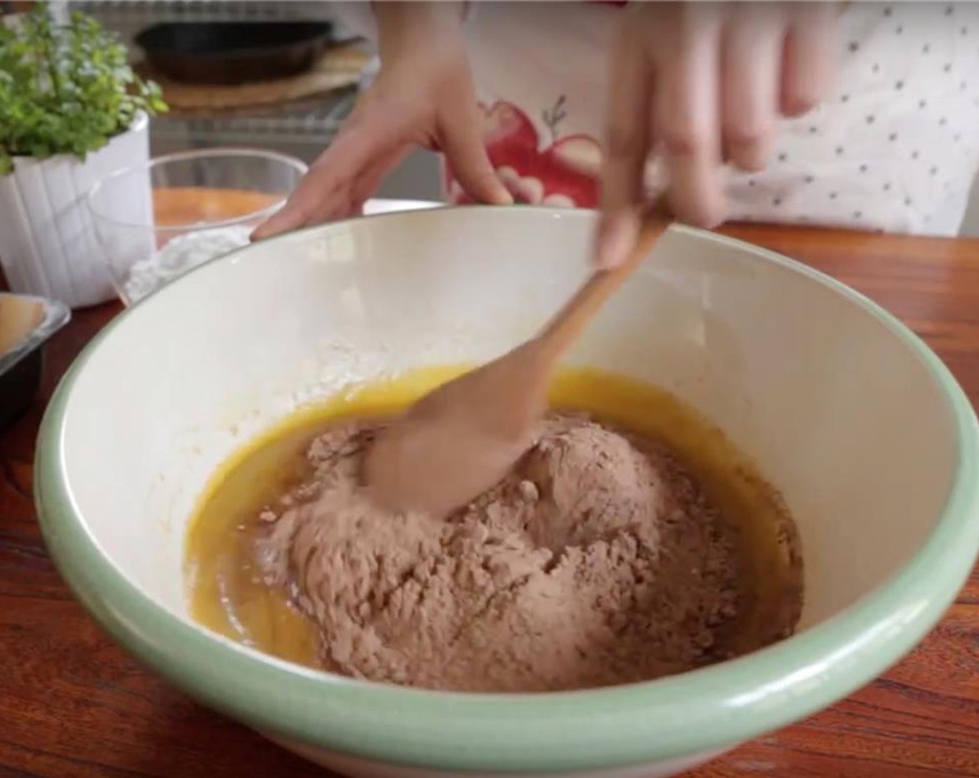 step 6 Slowly add dry ingredients to the egg mixture until well combined.