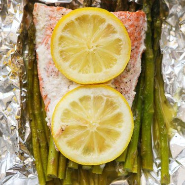 Parmesan Salmon and Asparagus in Foil Recipe | SideChef