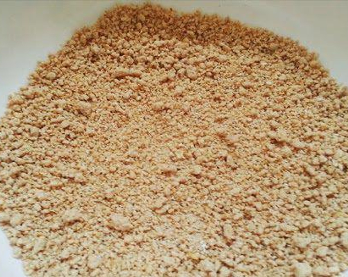 step 3 Put the wet oats powder to a blender and just give it a quick blend so that it becomes smooth oats puttu podi.