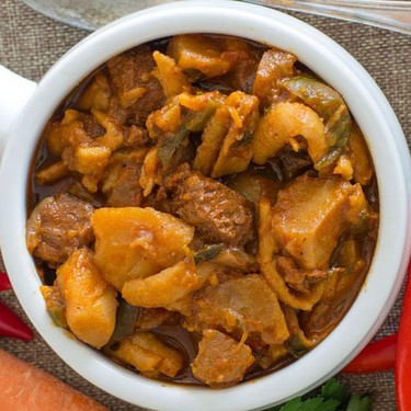 Vegan Old Fashioned Goulash Recipe | SideChef