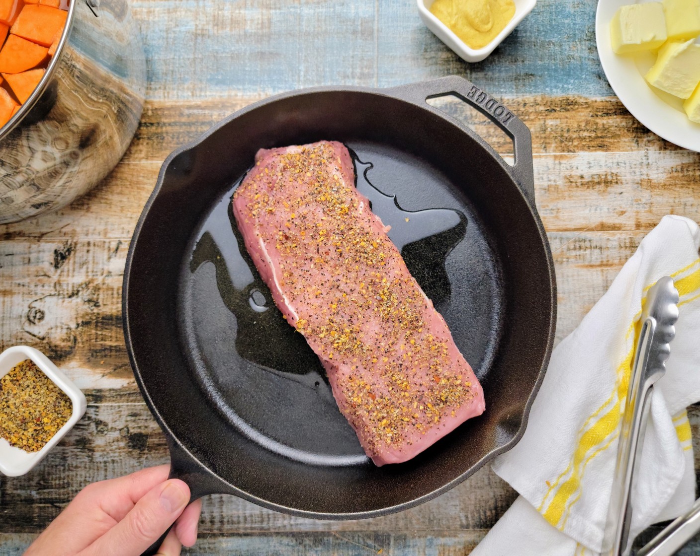 step 6 Sear the pork loin for 3-4 minutes on each side, until they are nicely browned all over.