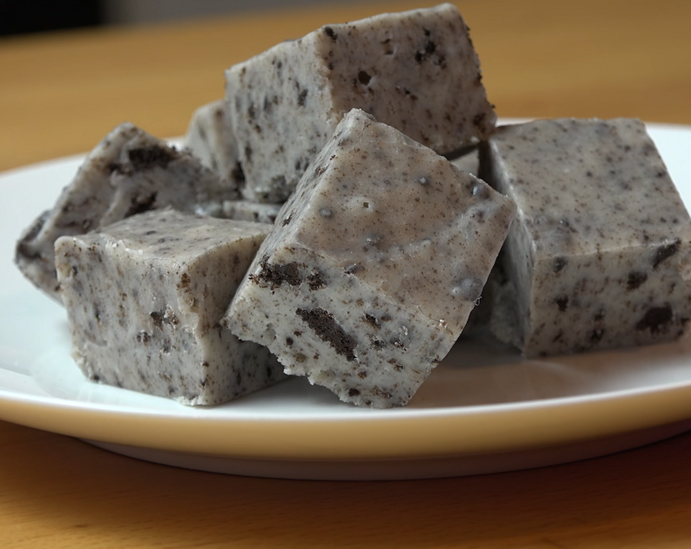 step 4 Slice up the fudge, and serve!