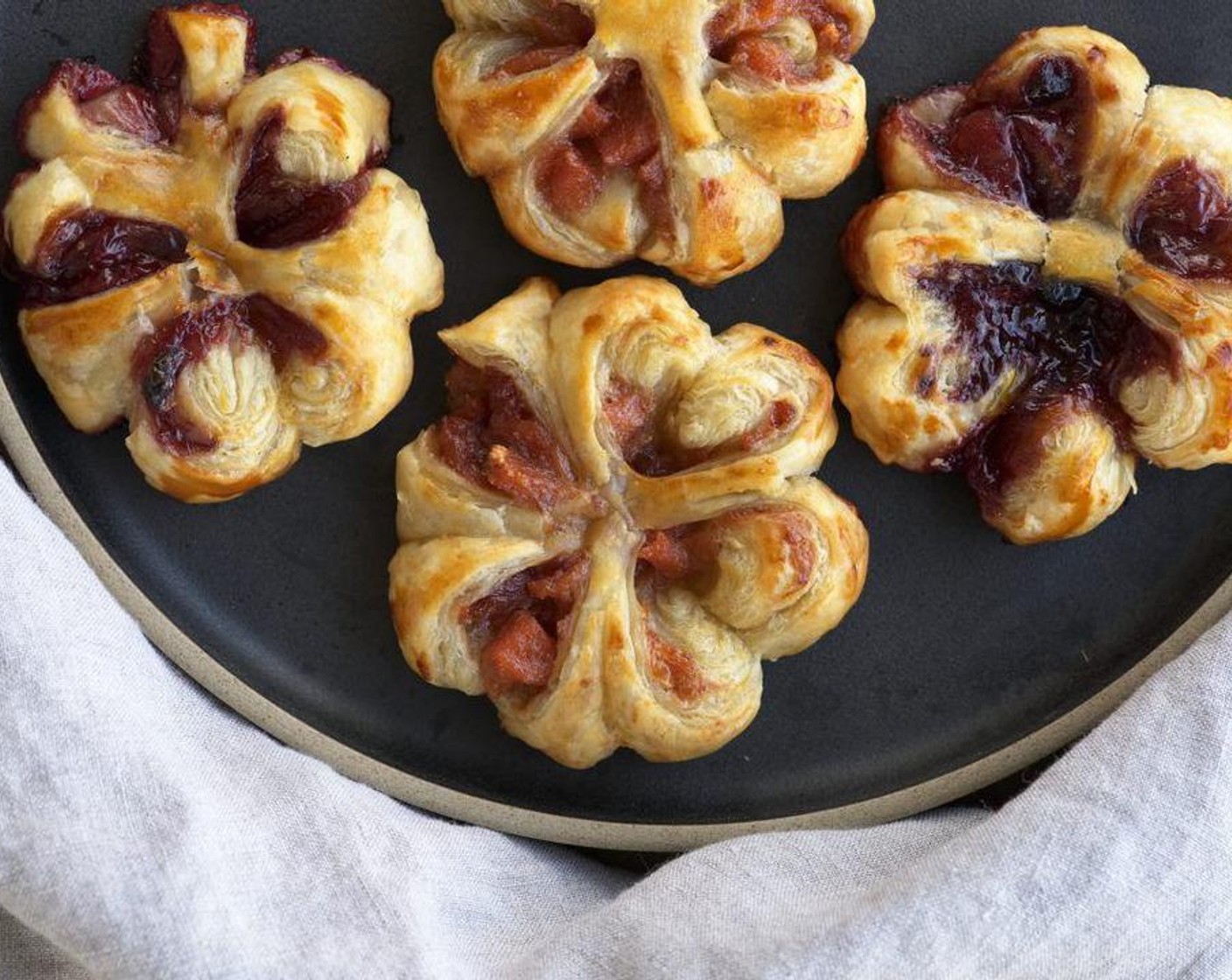 3-Ingredient Puff Pastry Flowers