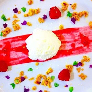 Ice Cream with Honeycomb, Pickled Raspberries, Raspberry Coulis Recipe | SideChef