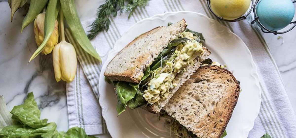 Avocado Egg Salad Sandwich with Sprouts Recipe | SideChef