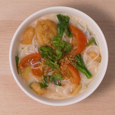 Healthy Fish and Rice Noodle Soup Recipe | SideChef