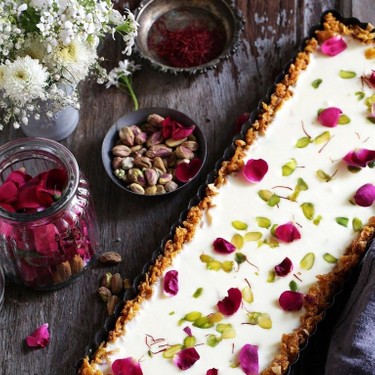 Saffron White Chocolate Cornflakes Tart Recipe | SideChef