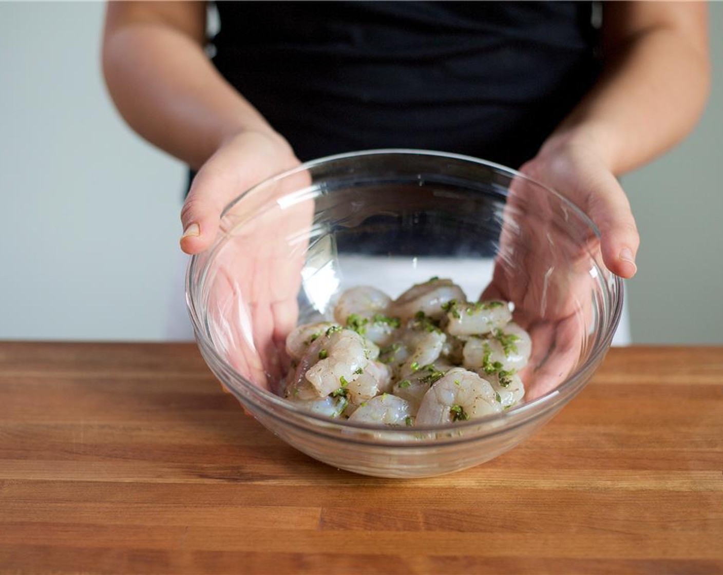 step 6 Pat dry Shrimp (16) with paper towels. Add to the bowl with the oregano lemon juice mixture. Toss gently until evenly coated.