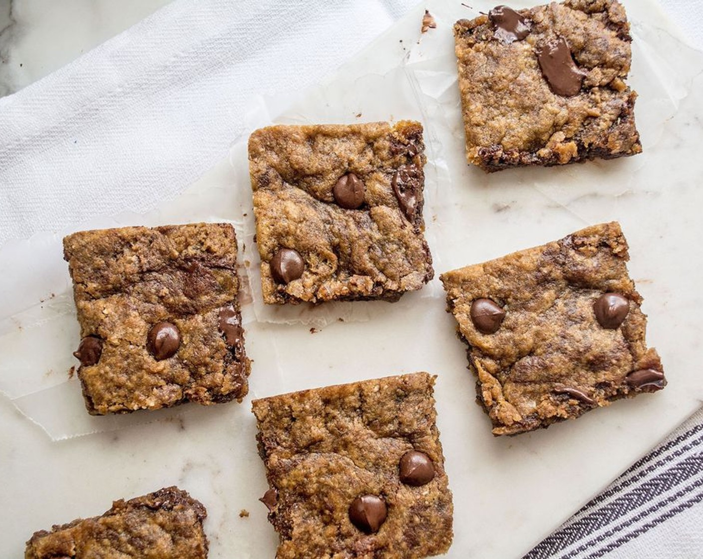 Healthy Peanut Butter Chocolate Chip Bars