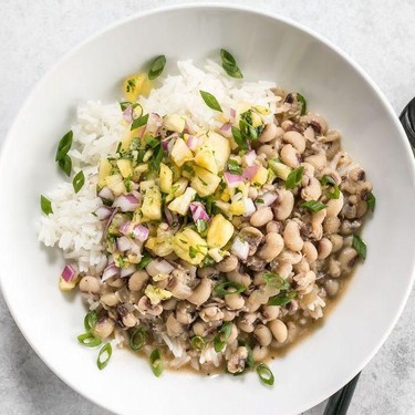 Coconut Jerk Peas With Pineapple Salsa Recipe | SideChef