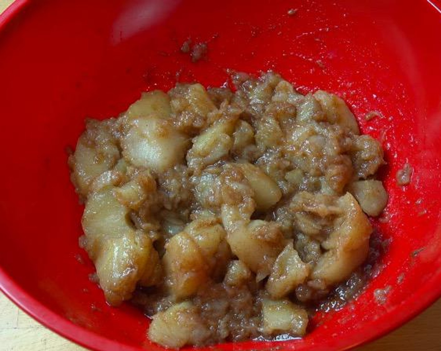 step 1 In a large mixing bowl, add Apple Pie Filling (3 cups), Brown Sugar (4 Tbsp) and Simply Organic Cinnamon, Ground (1 tsp). Mix together until all the apples are coated. Set aside for 5 minutes.