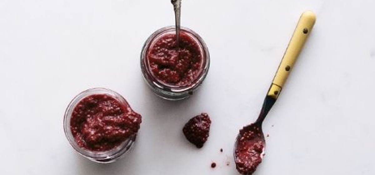 Raspberry and Vanilla Chia Jam Recipe | SideChef