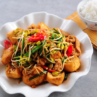Stir Fry Beancurd Puffs with Soy Bean Sprouts Recipe | SideChef