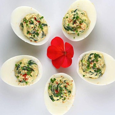 Spinach Deviled Eggs with Artichoke Recipe | SideChef