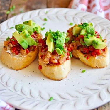 Spanish Style Toast with Smoked Salmon and Avocado Recipe | SideChef