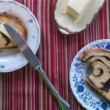 Cinnamon Swirl Bread Recipe | SideChef