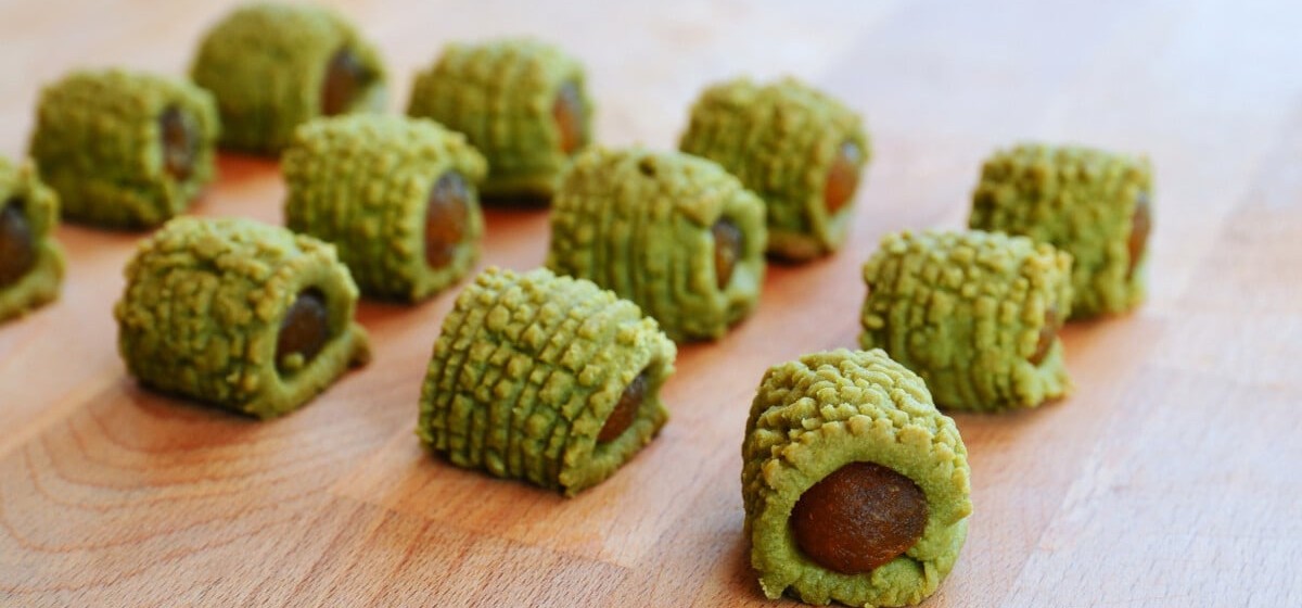 Green Tea Rolled Pineapple Tarts Recipe | SideChef