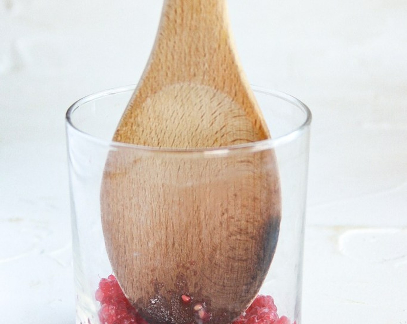 step 1 Place Fresh Raspberries (2 Tbsp) and Fresh Mint Leaves (4) into a glass and muddle for 15 seconds, or until they are to the desired consistency. I muddle until all of my raspberries are broken down into pulp or jam-like texture.