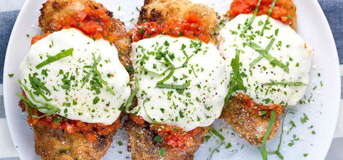 Baked Chicken Parmesan with Fresh Tomato Sauce Recipe | SideChef