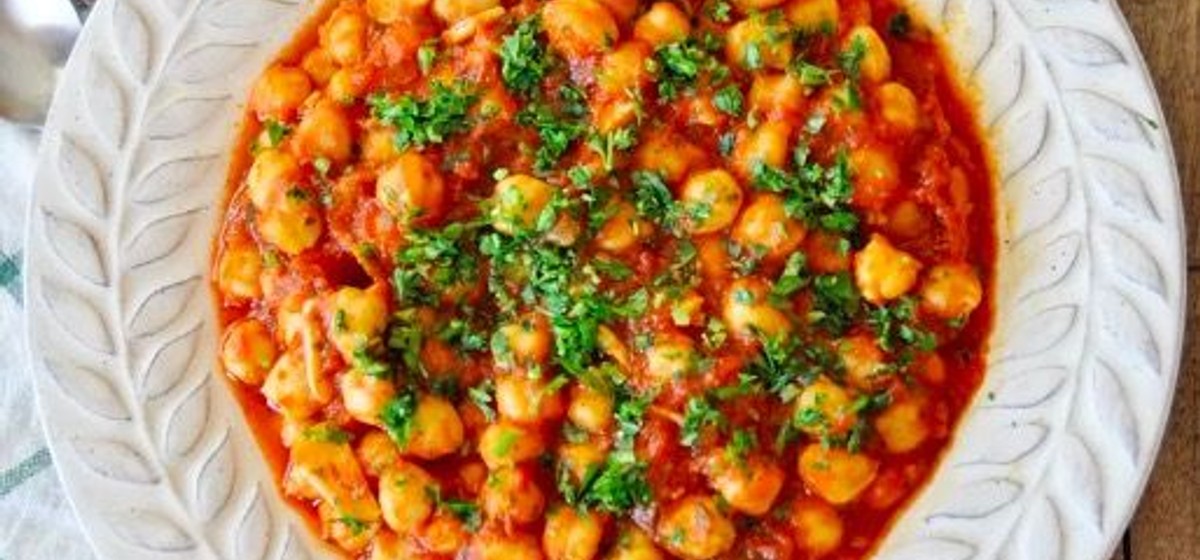 Spanish Chickpeas with Spicy Paprika Tomato Sauce Recipe SideChef