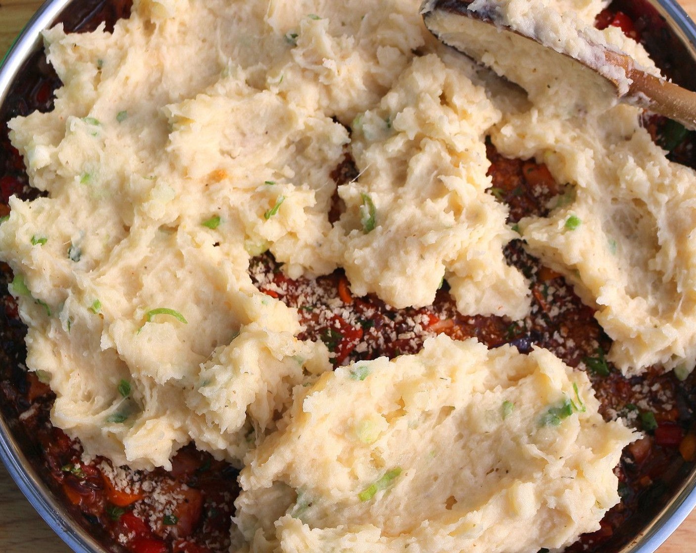 step 12 Distribute the mashed potatoes on top of the stew.