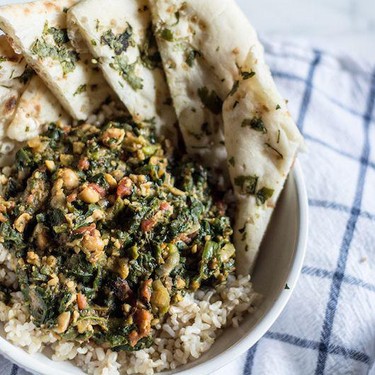 Spinach Masala with Brown Rice and Naan Bread Recipe | SideChef