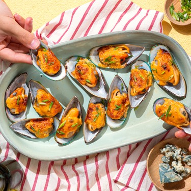 Creamy Buffalo Baked Mussels Recipe | SideChef