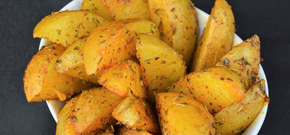 Herbed Potato Wedges Recipe | SideChef