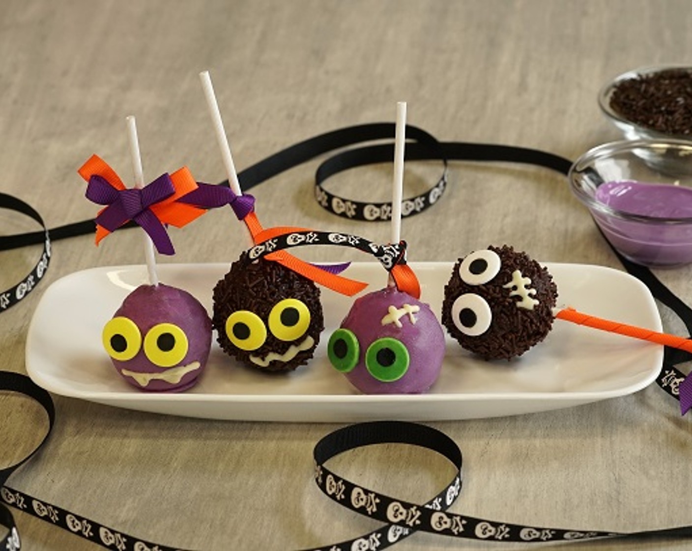Monster Cake Pops