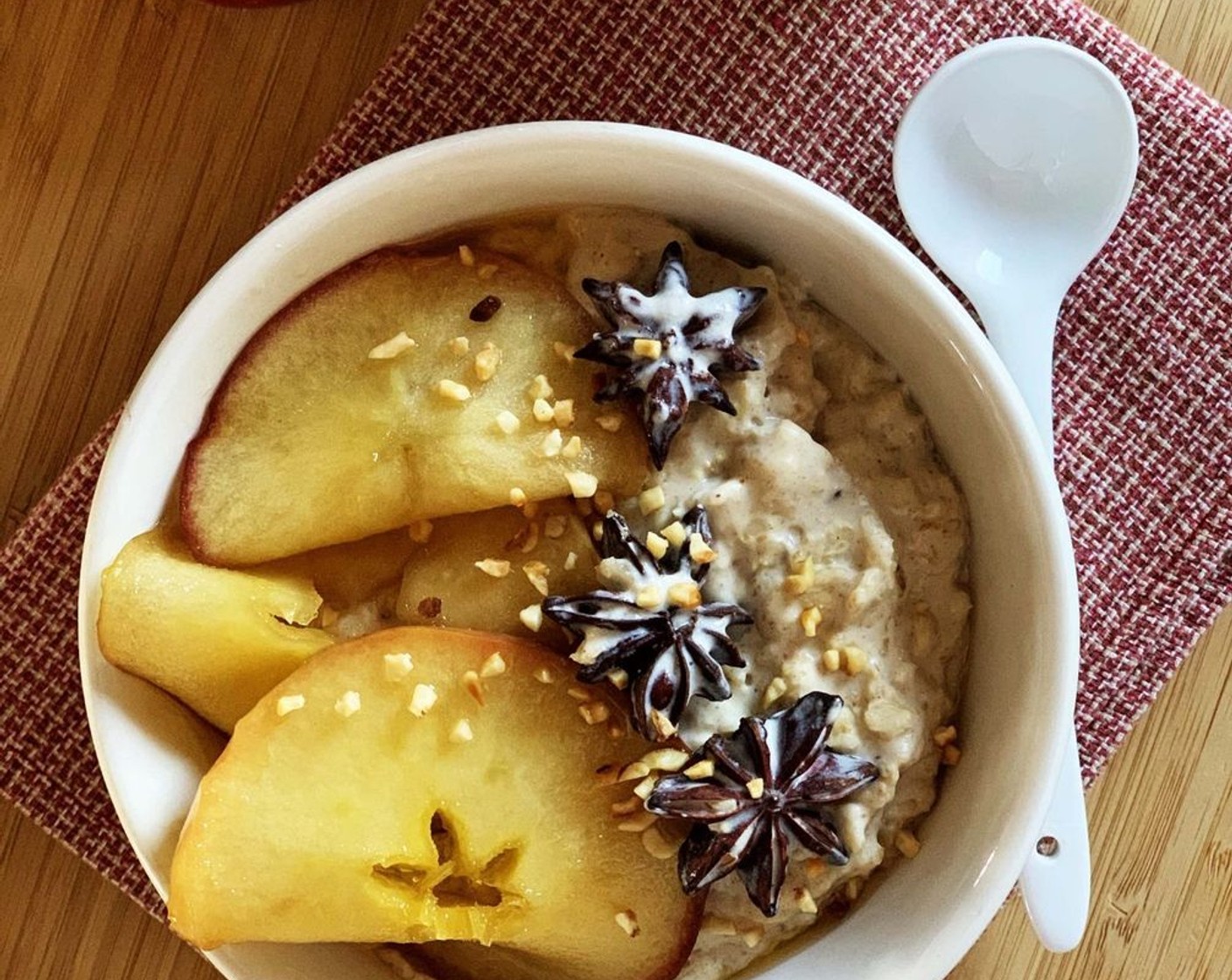 Creamy Apple Spiced Oatmeal